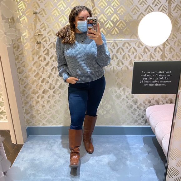 Meet your Posher, Jaylynne - Picture 1 of 1